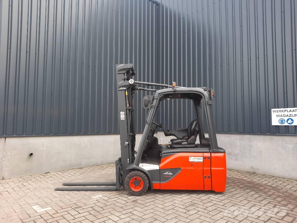 Linde E20L-02 Elektrostapler