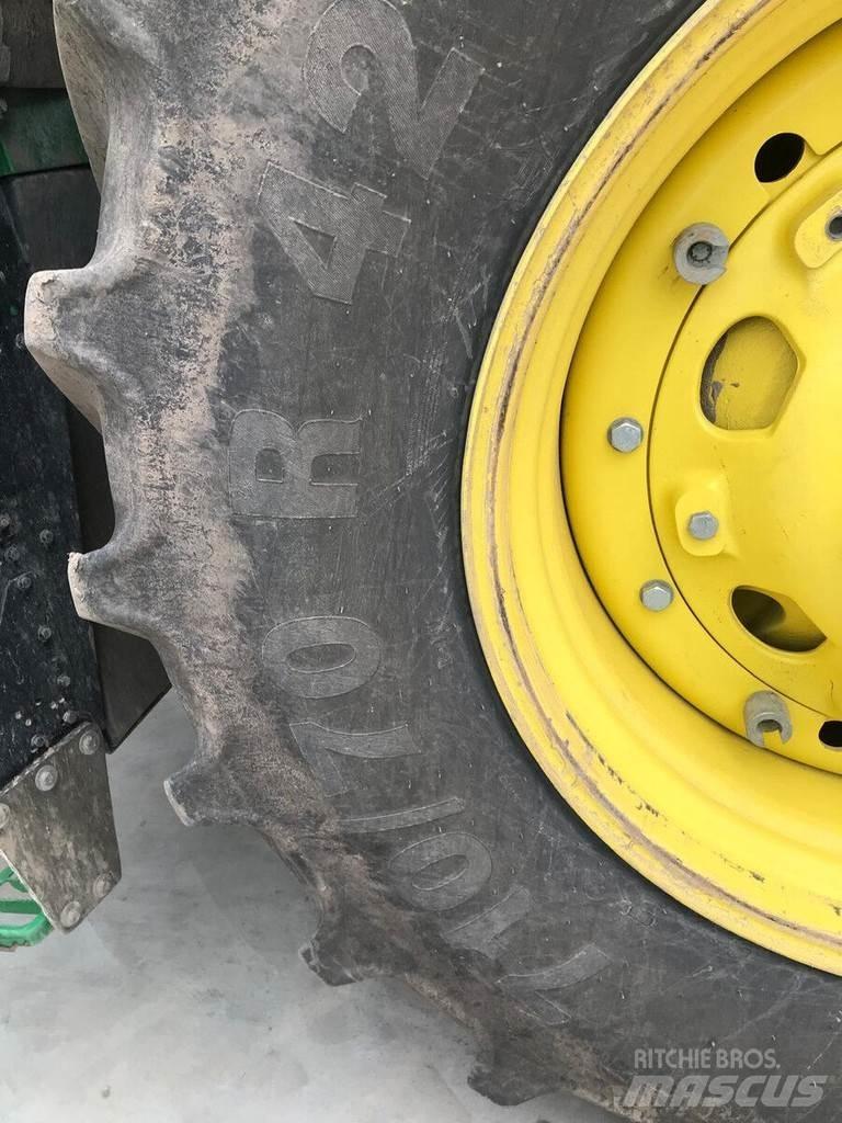 John Deere 8R410 Traktoren