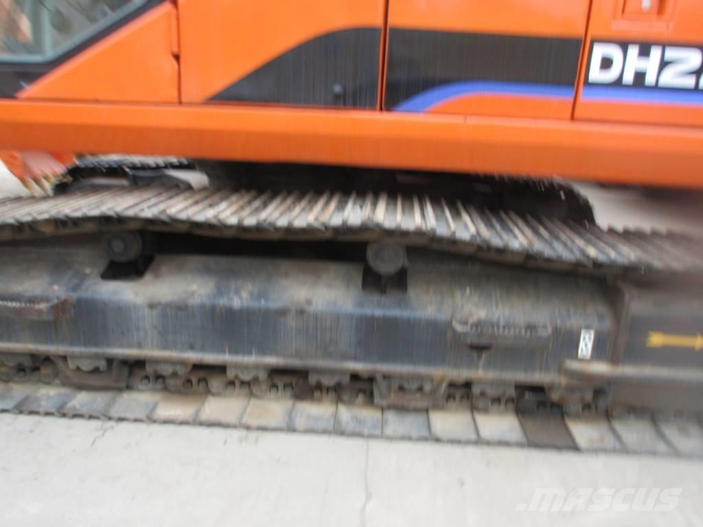 Doosan DH 220 LC-7 Raupenbagger