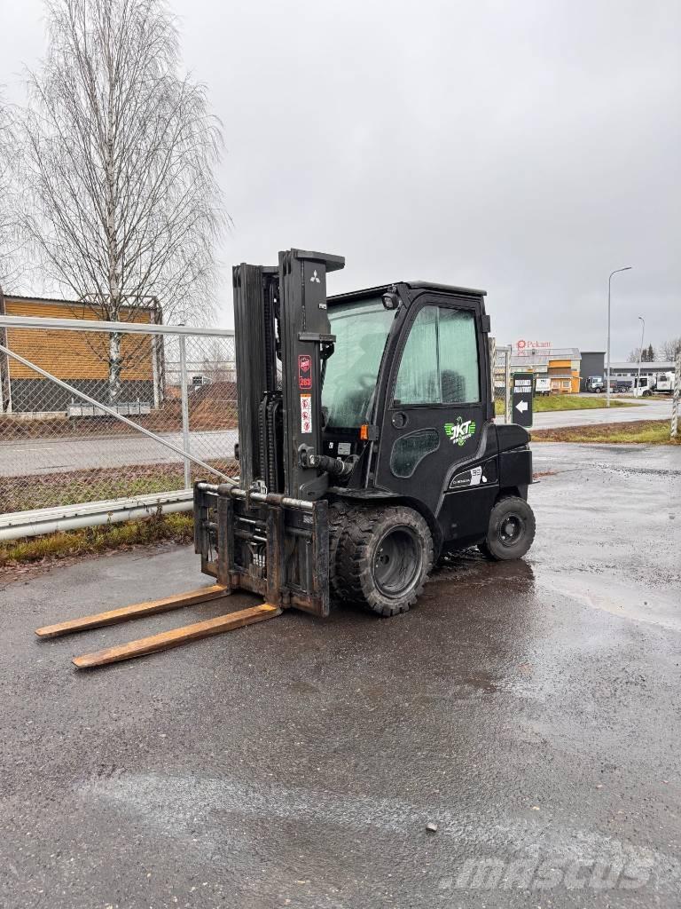 Mitsubishi FD 35 N3 Dieselstapler