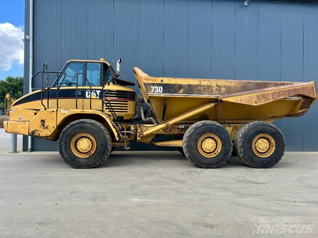 CAT 730 Dumper - Knickgelenk