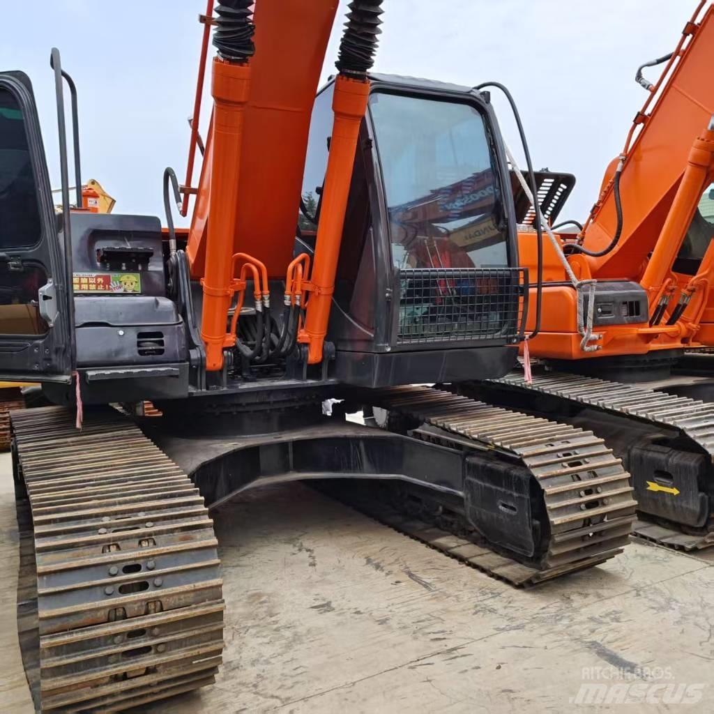 Hitachi ZX 210 Raupenbagger