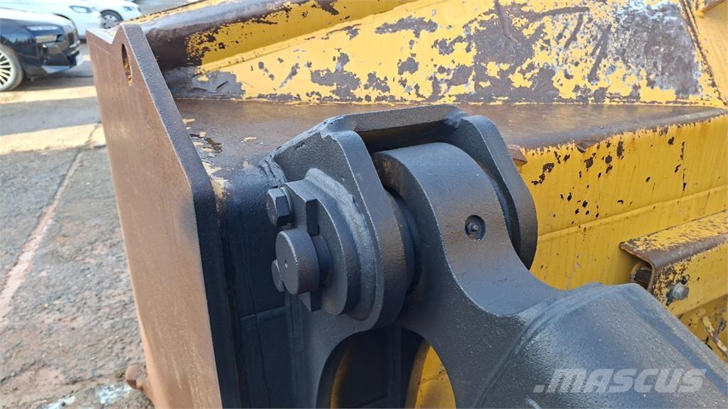 CAT D8T Sonstige Baumaschinen