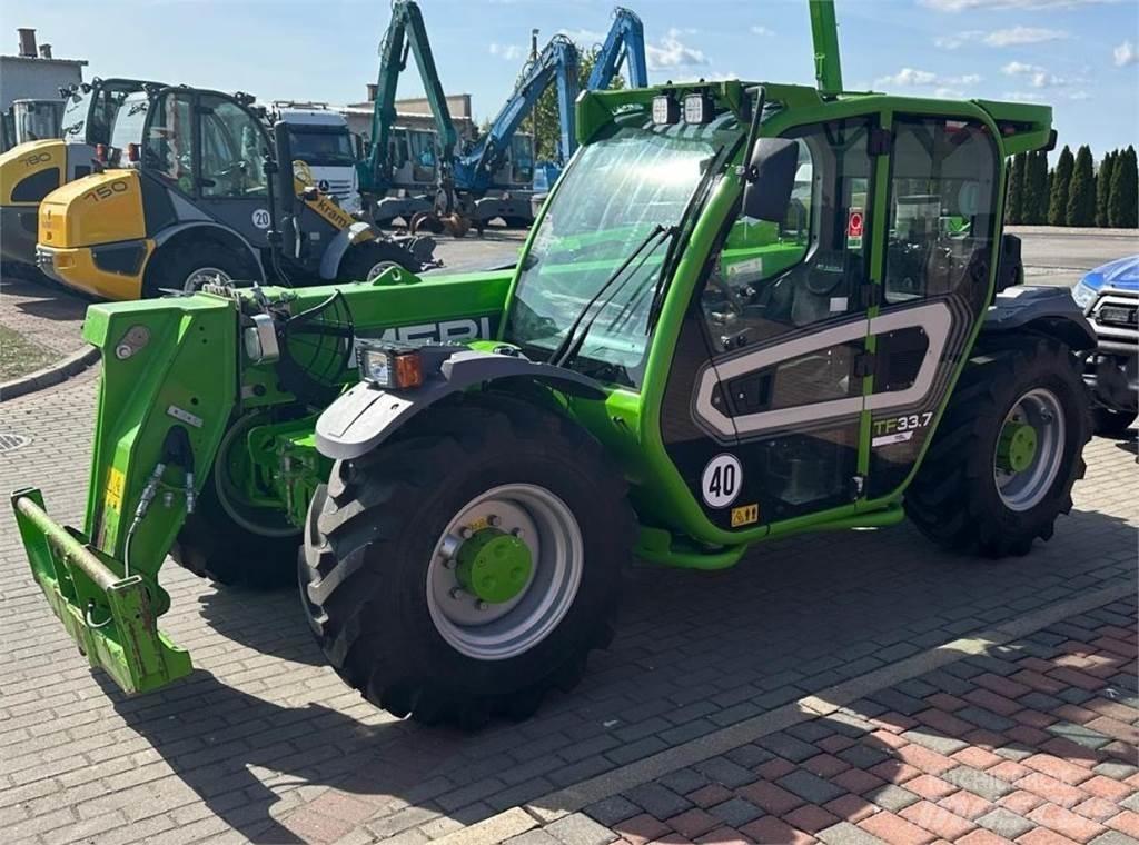 Merlo TF 33.7 Teleskopbühnen