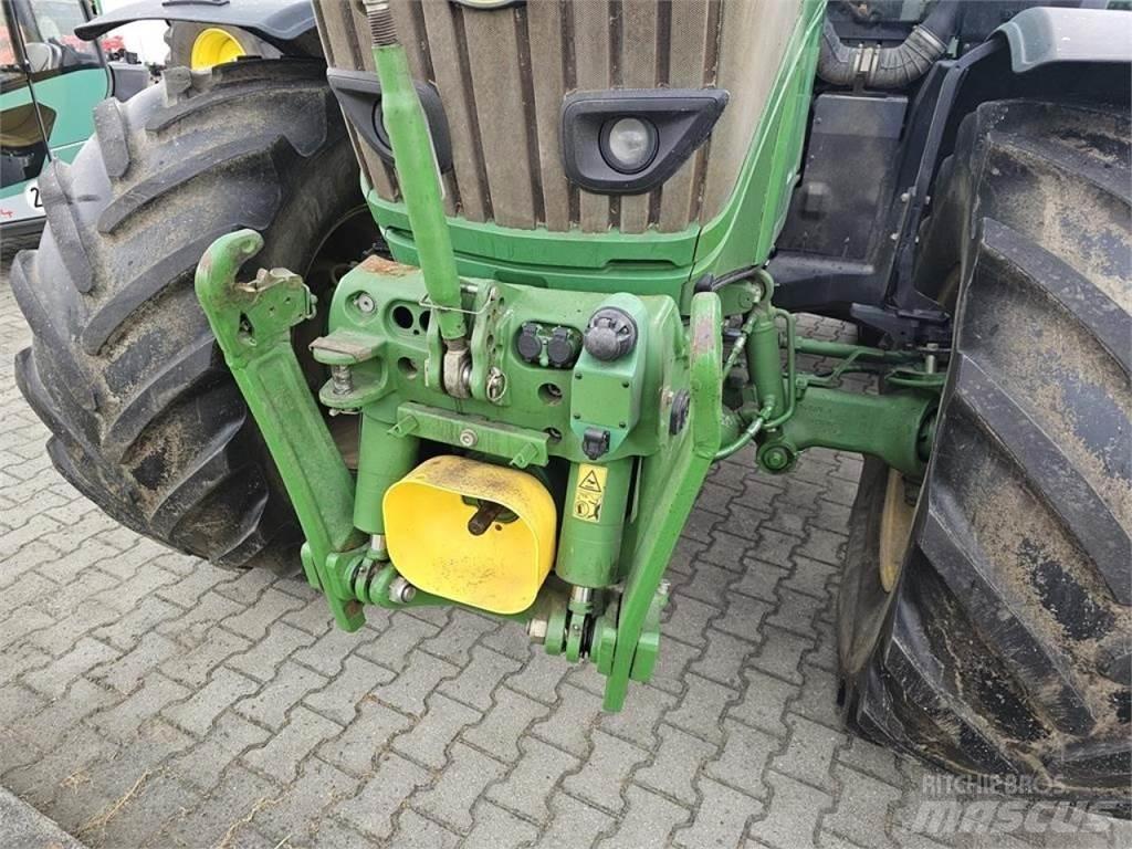 John Deere 6250 R Traktoren