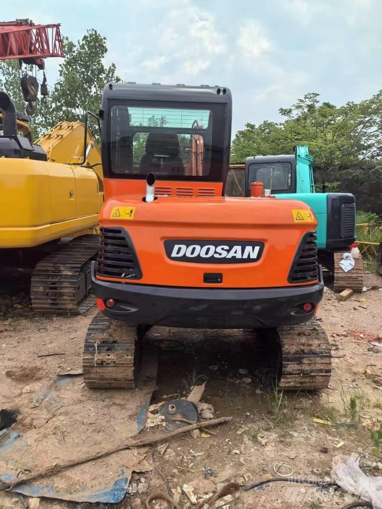 Doosan DX 60 Raupenbagger