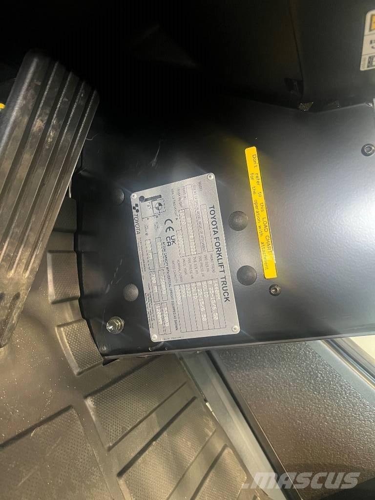 Toyota 8 FD 80 F Dieselstapler