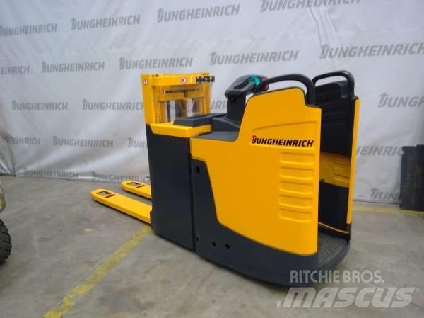 Jungheinrich ERD 220 Selbstfahrstapler