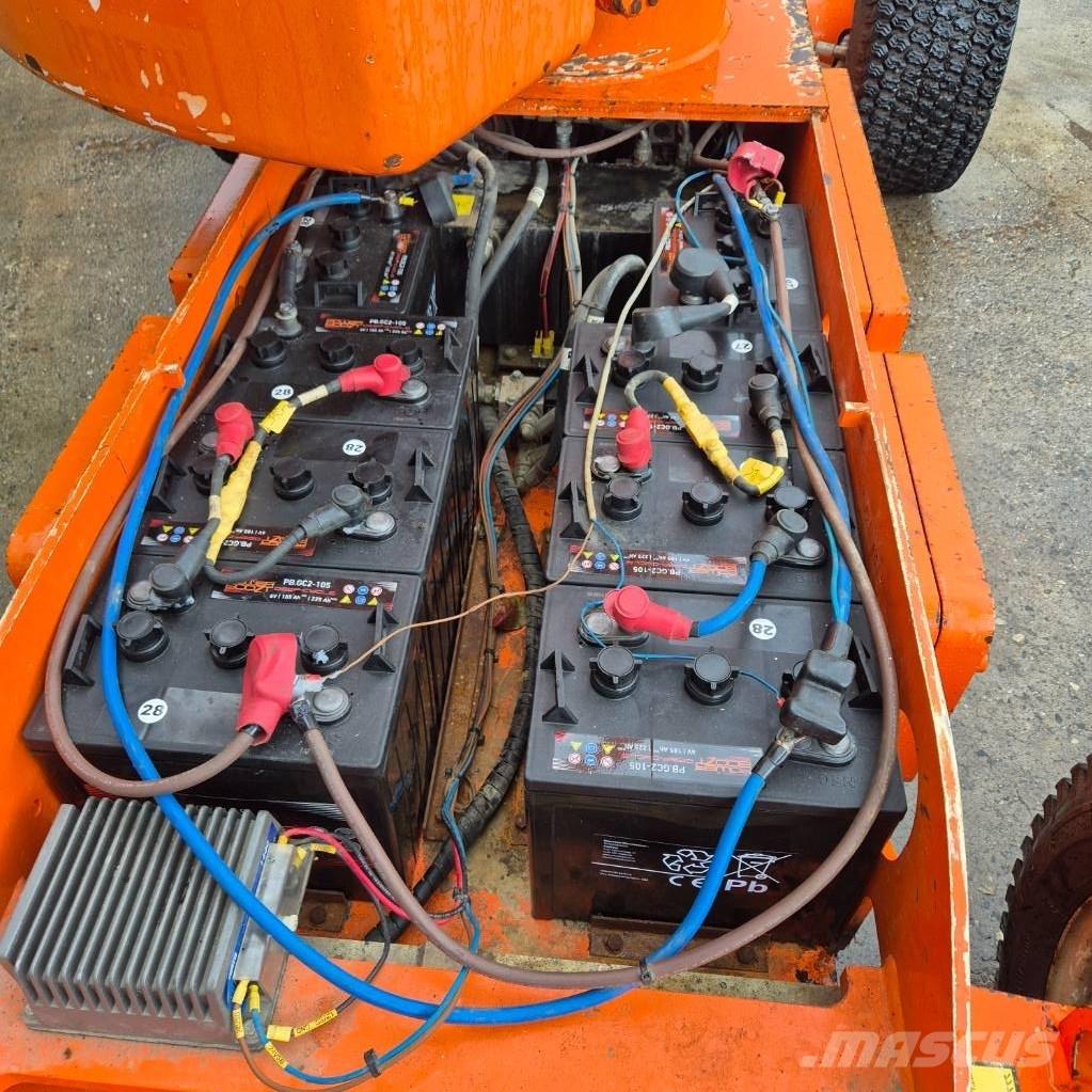 Niftylift HR 12 E Gelenkteleskoparbeitsbühnen