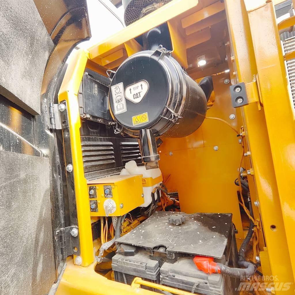 CAT 320D Raupenbagger
