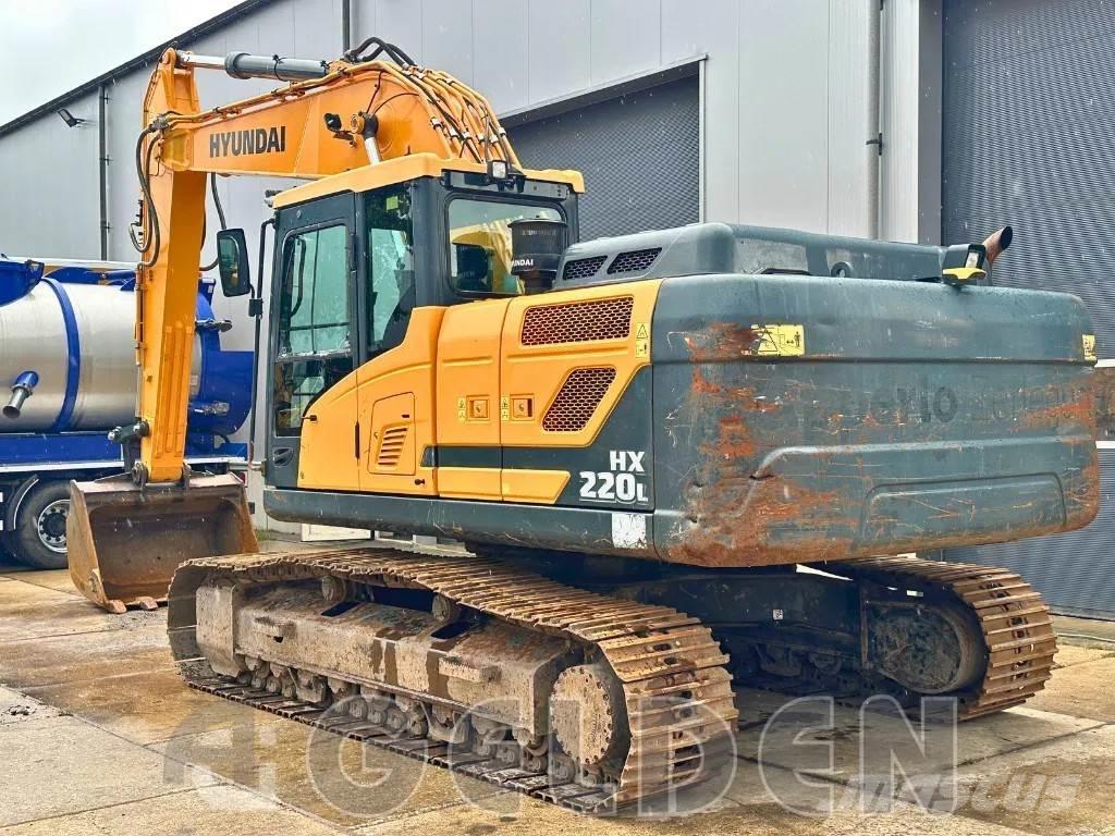 Hyundai HX220L Raupenbagger