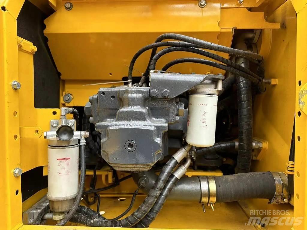 Komatsu PC 210-8 Raupenbagger