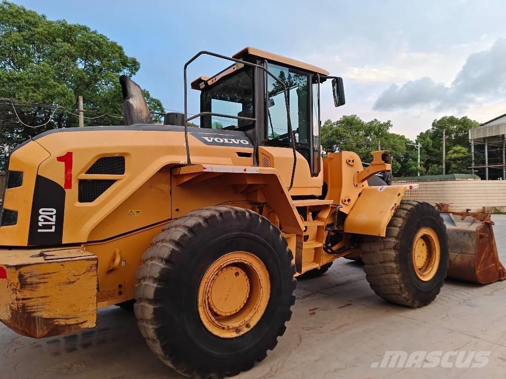 Volvo L 120 Radlader