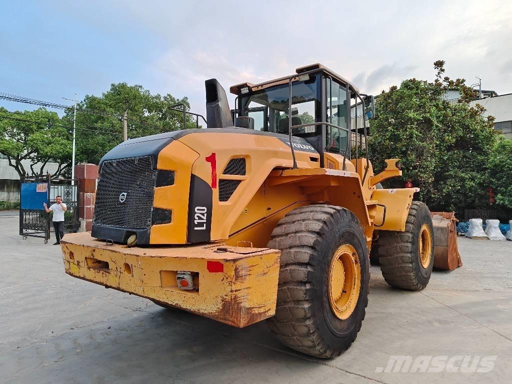 Volvo L 120 Radlader