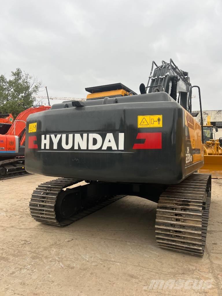Hyundai HX 220HD Raupenbagger