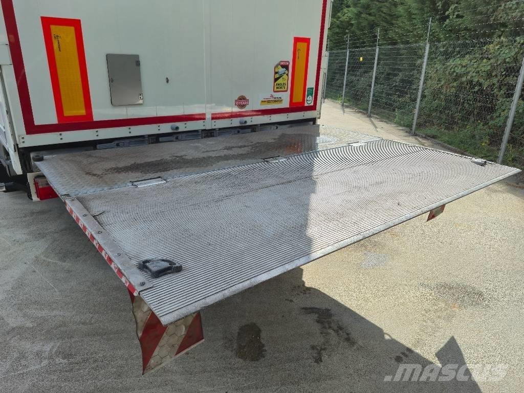 Kässbohrer Maxima Kofferauflieger