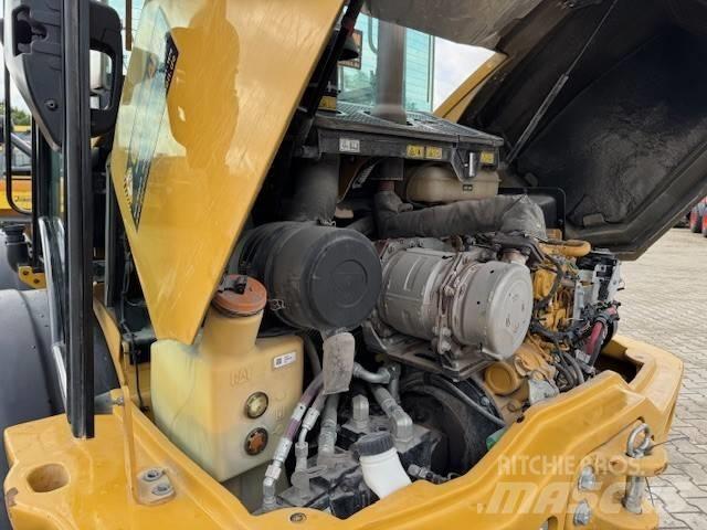 CAT 908 Radlader