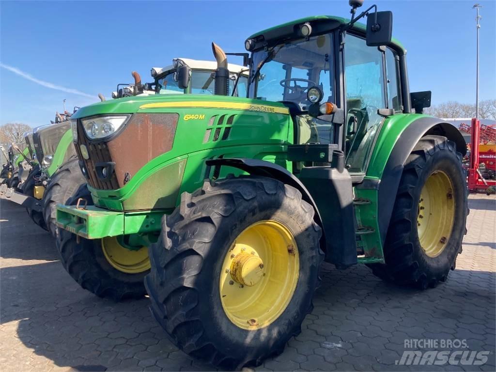 John Deere 6140 M Traktoren