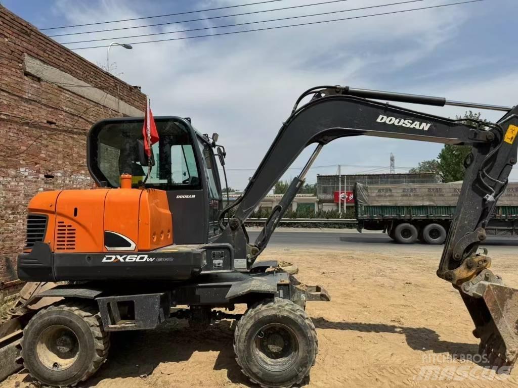 Doosan DX 60 Minibagger < 7t
