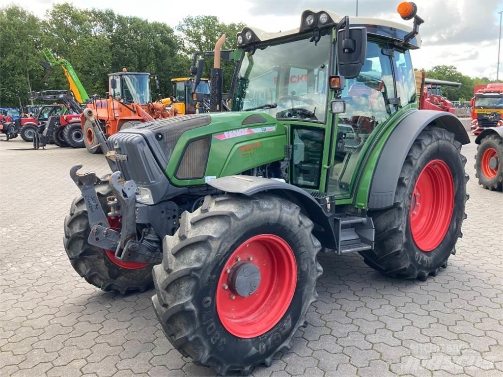 Fendt 208 Vario Traktoren