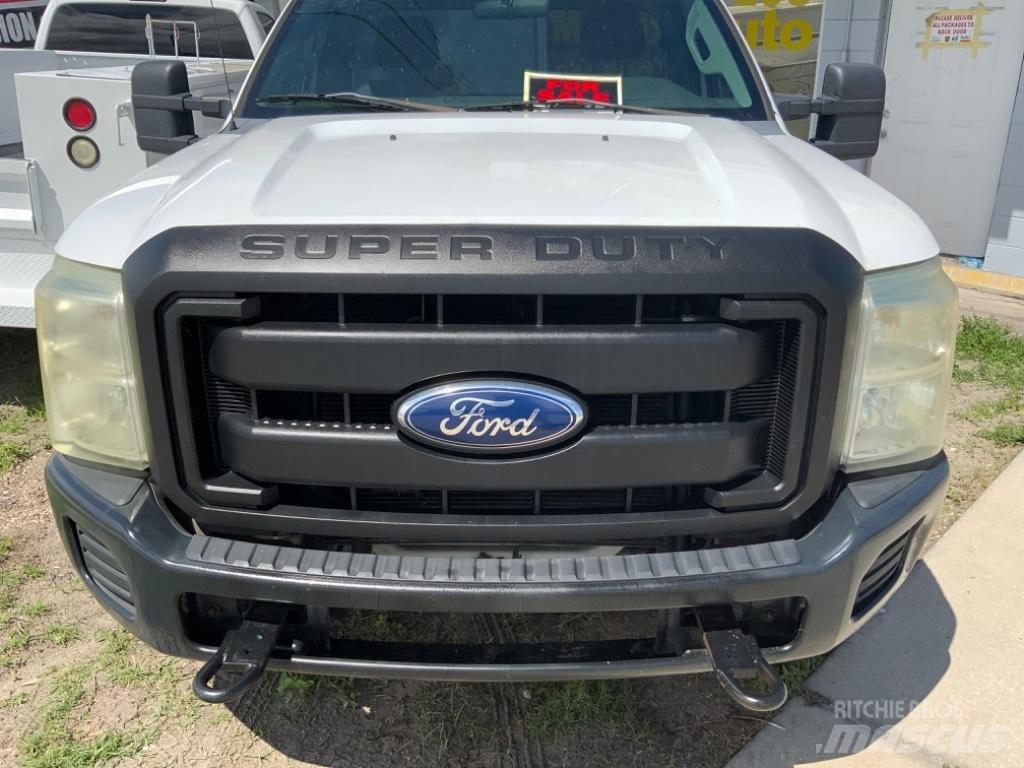 Ford F 250 SD Andere Fahrzeuge
