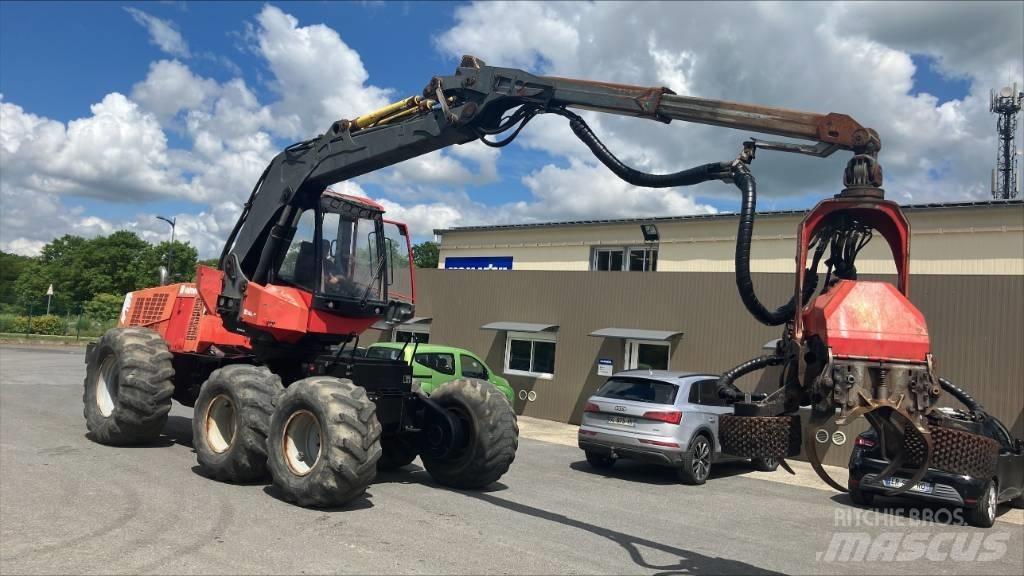 Valmet 941 Harvester
