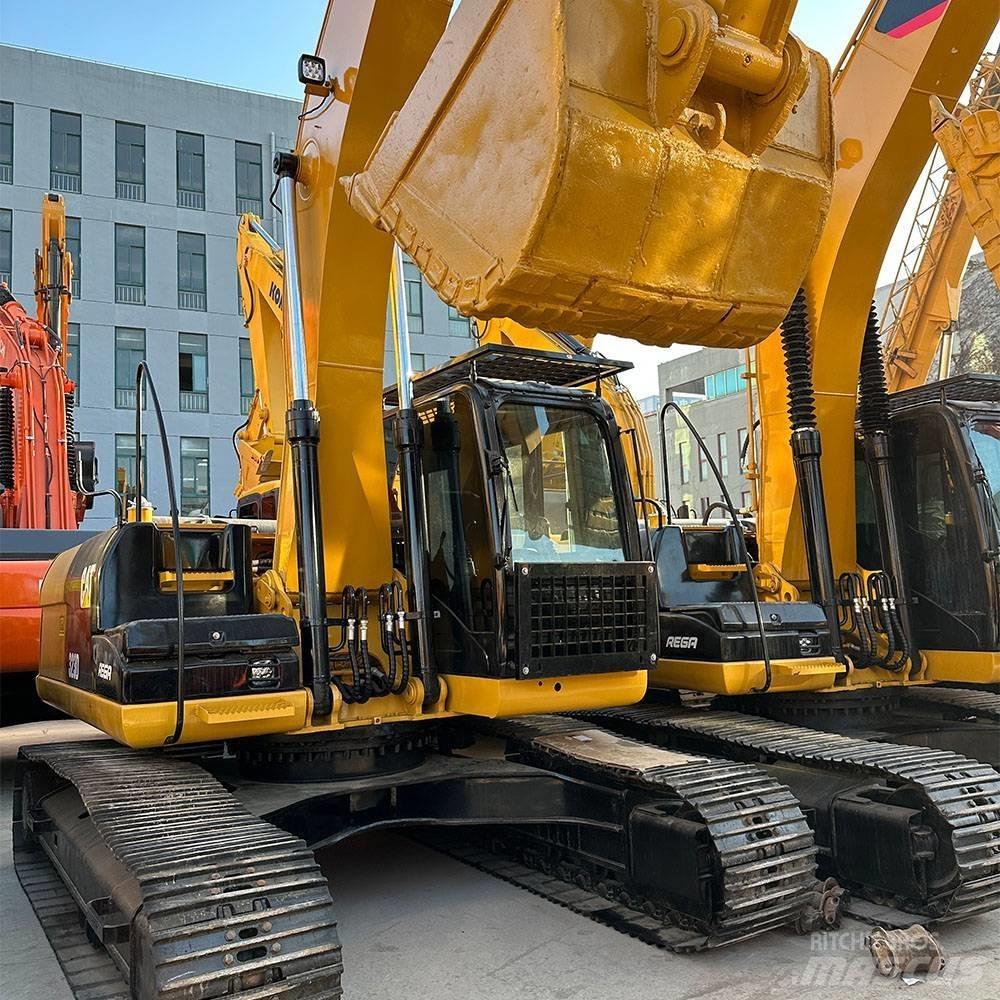 CAT 323 D L Raupenbagger