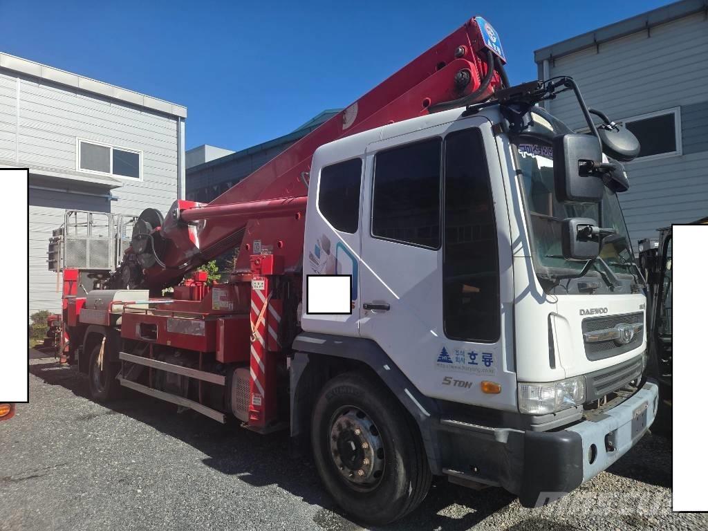Horyong SKY450 LKW-Arbeitsbühnen