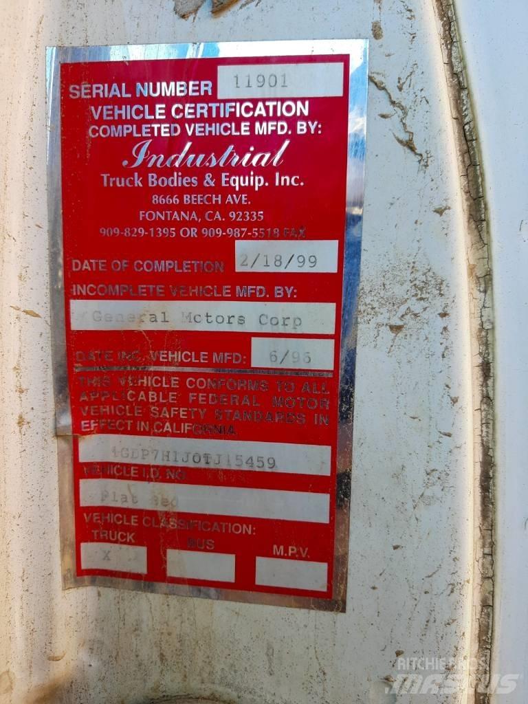 GMC C 7 Pritschenwagen/Pritschenwagen mit Seitenklappe