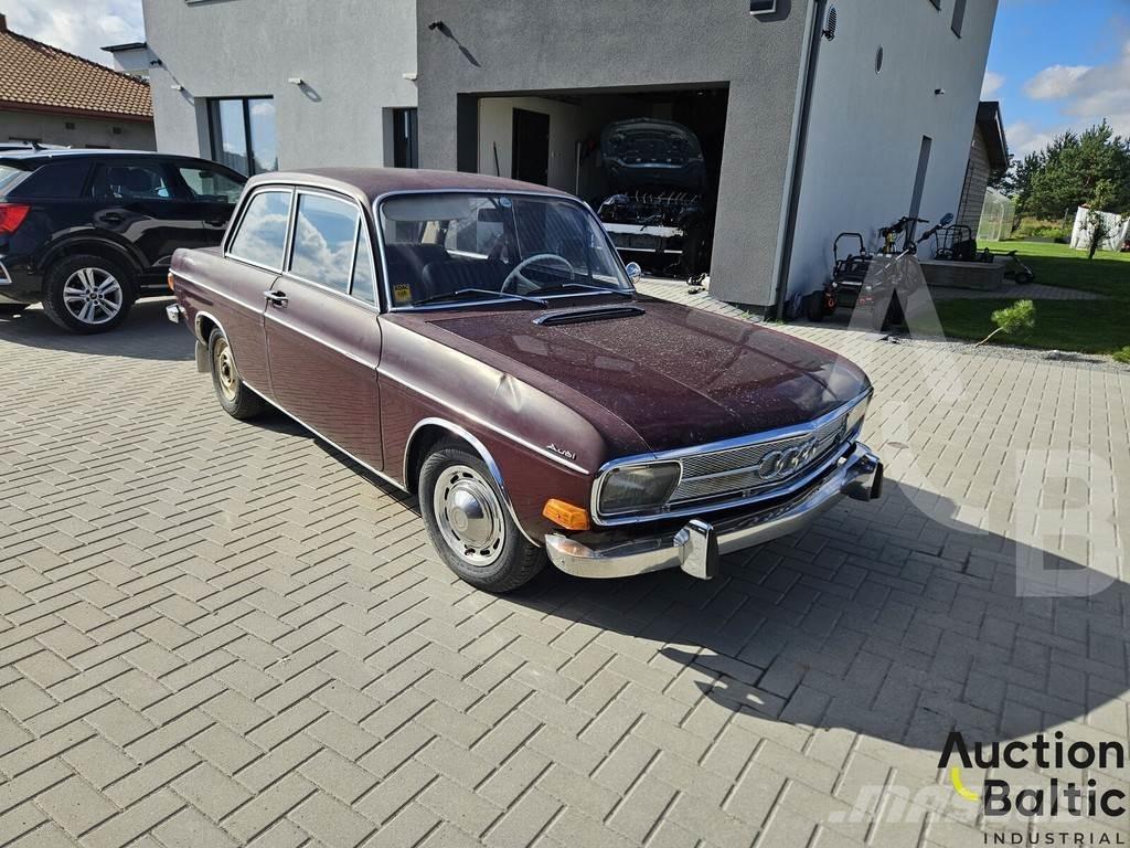 Audi 60 PKWs