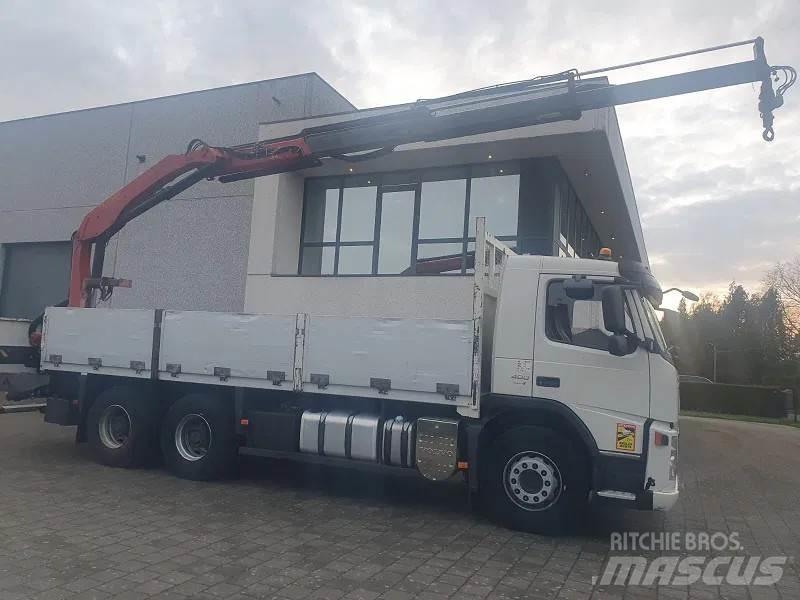 Volvo FM 400 Pritschenwagen/Pritschenwagen mit Seitenklappe