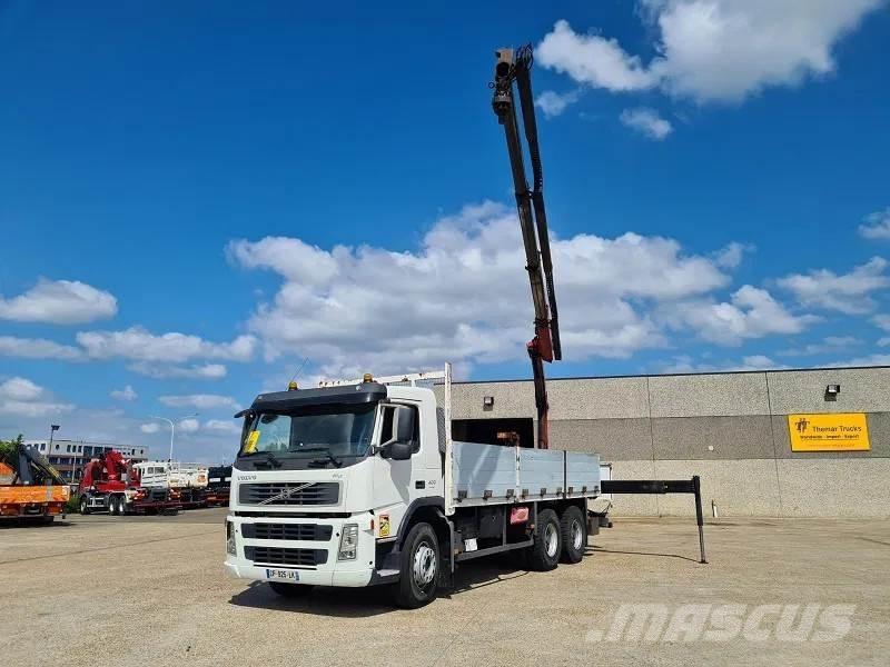Volvo FM 400 Pritschenwagen/Pritschenwagen mit Seitenklappe