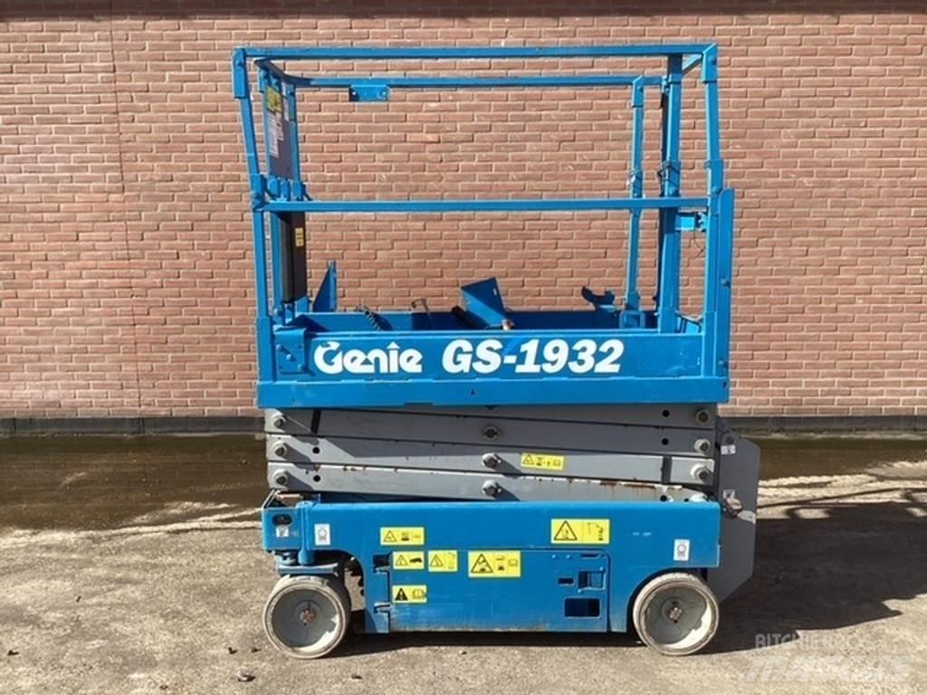 Genie GS1932 Scheren-Arbeitsbühnen