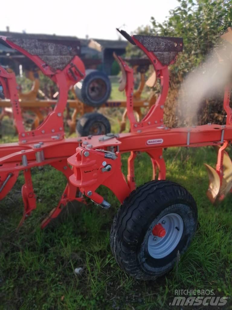 Maschio UNICO M 4+1 Wendepflüge