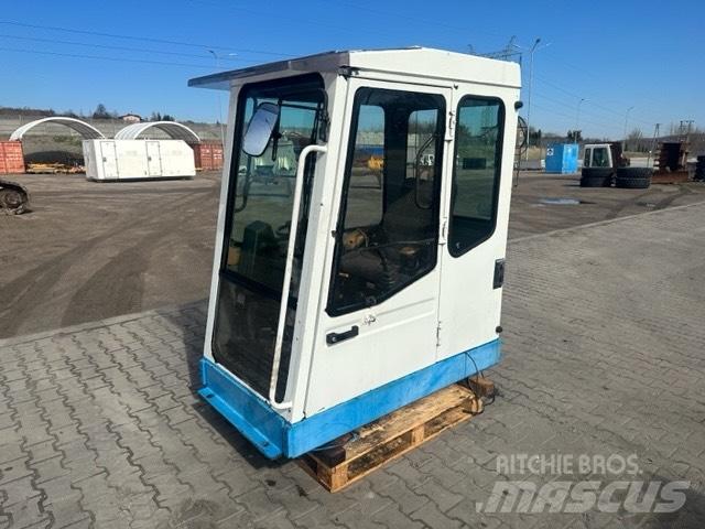 Fuchs MHL 330 Kabinen