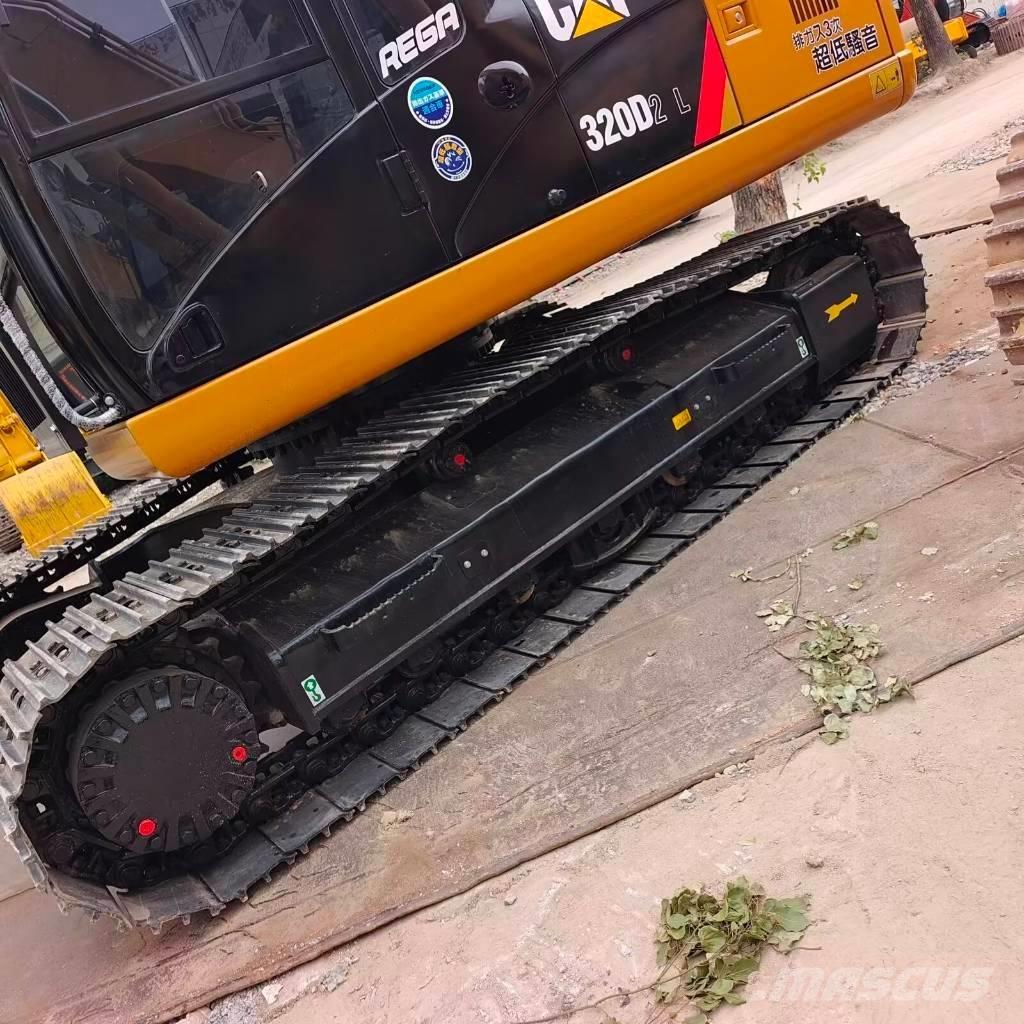 CAT 320 D2L Raupenbagger
