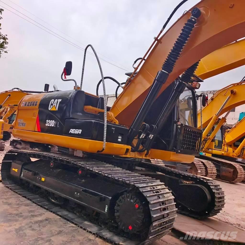 CAT 320 D2L Raupenbagger