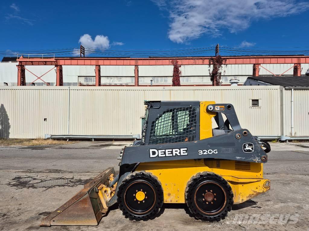 John Deere 320 Kompaktlader