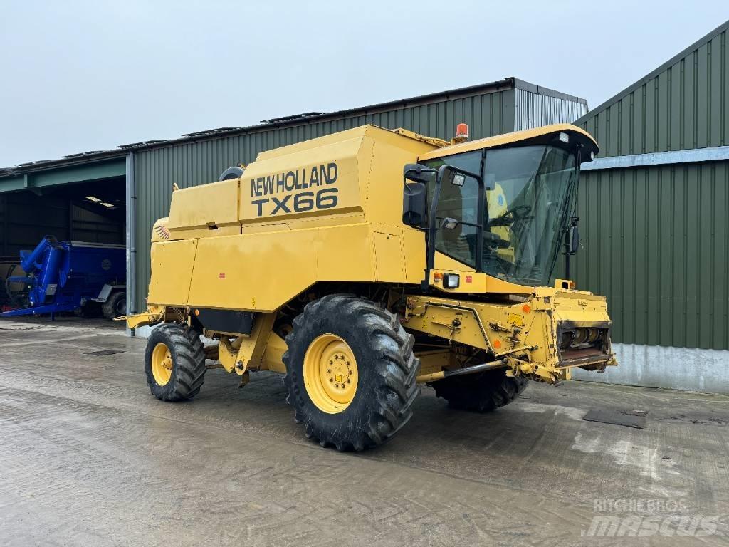New Holland TX 66 Mähdrescher
