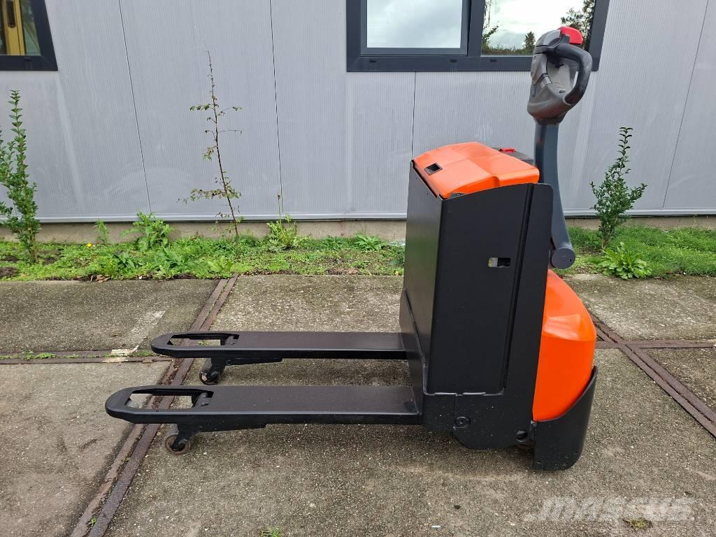 BT LWE 160 Niedergabelstapler