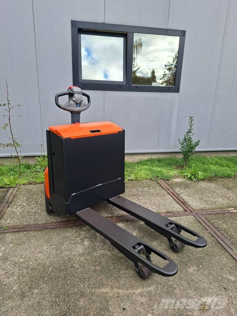 BT LWE 160 Niedergabelstapler
