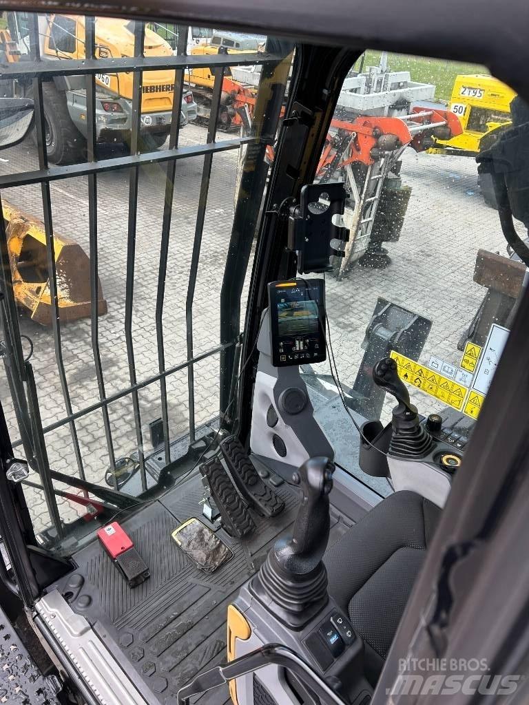 CAT MH 3040 Sonstige Flurförderzeuge