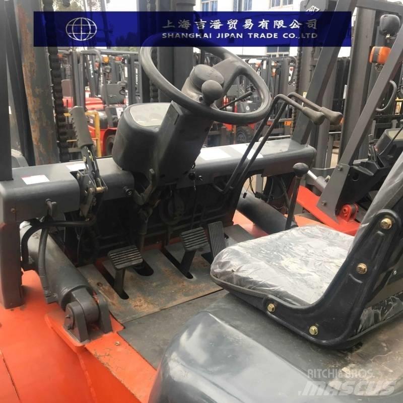 Heli H2000 50 Dieselstapler