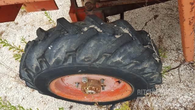  Pneus 7.50-16 Reifen