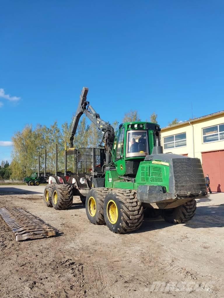 John Deere 1510G Forwarder