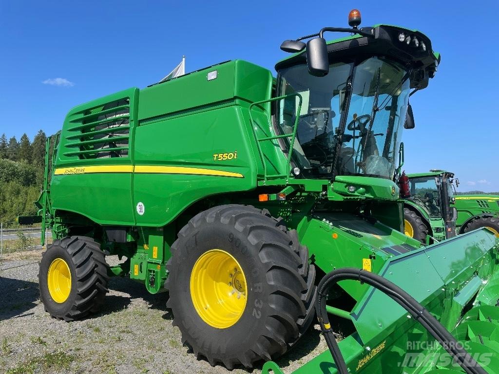 John Deere T 550 Mähdrescher