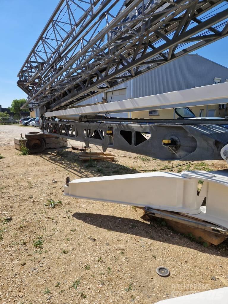 Terex CBR 36 H-4 Selbstaufrichtende Krane