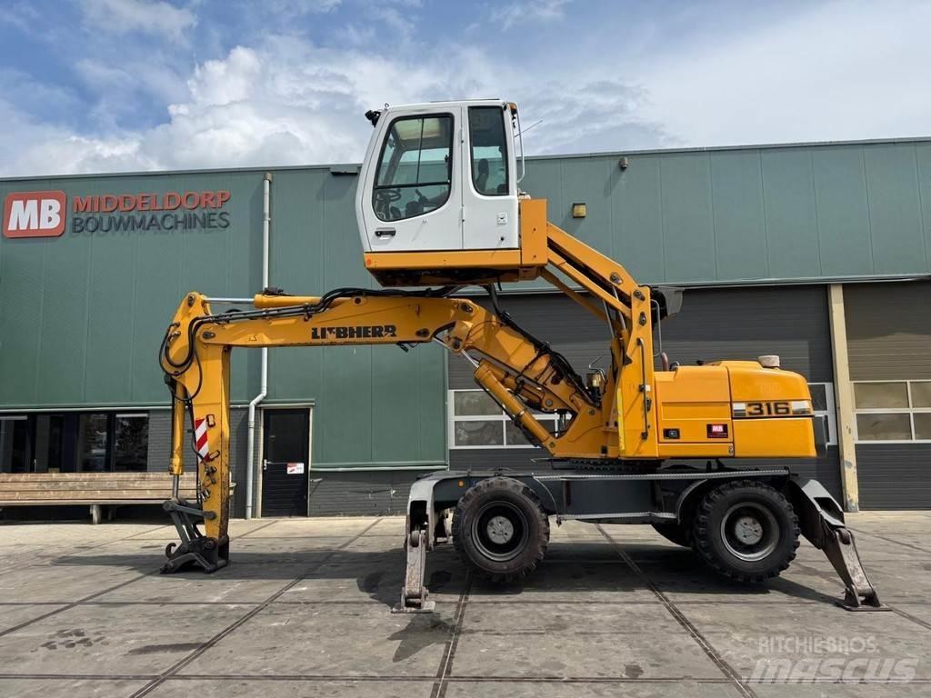 Liebherr A 316 Materialumschlag