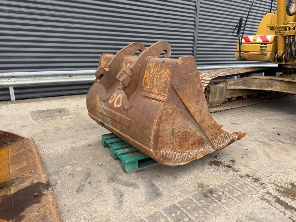 CAT 320 DL Raupenbagger
