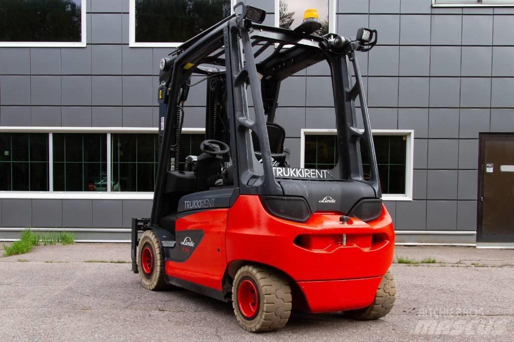 Linde E30-01 Elektrostapler